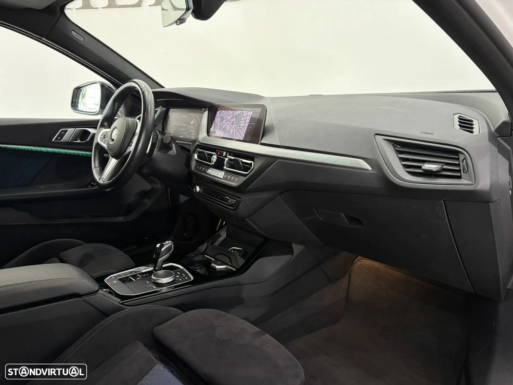 BMW M135i xDrive - 30