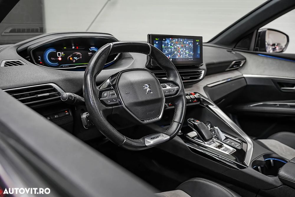 Peugeot 3008 Plug-In Hybrid 225 e-EAT8 GT - 6
