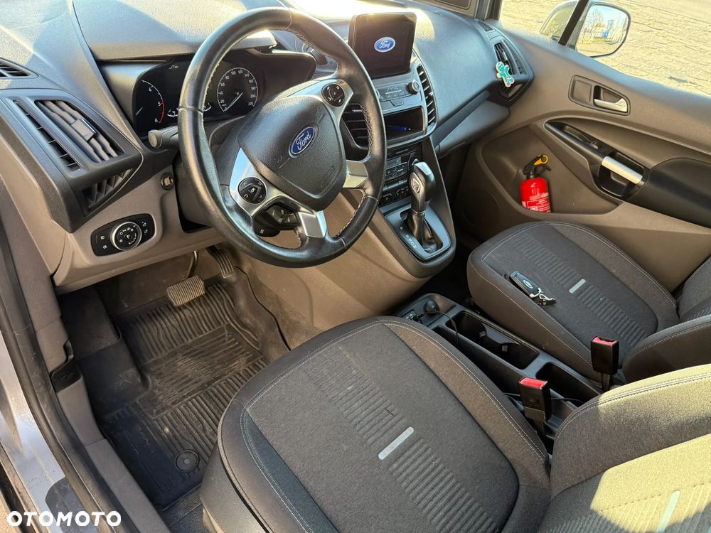 Ford Transit Connect - 8