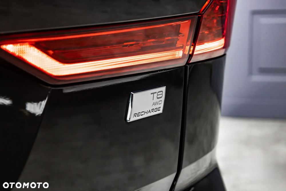 Volvo XC 60 T8 Plug-In Hybrid AWD R-Design - 36