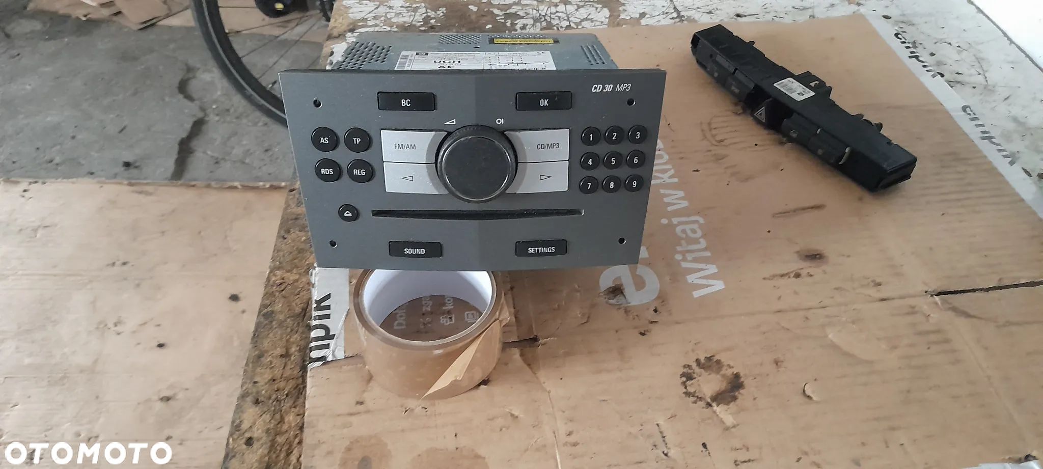 RADIO FABRYCZNE CD 30 MP3 ASTRA H ZAFIRA B - 1