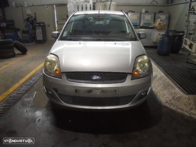 Carro MOT: FUJA FUJB  CBK  CXVEL:98WT7F096AC  B5/IB5 FORD FIESTA 5 2005 1.25 75CV 5P CINZA GASOLINA - 1
