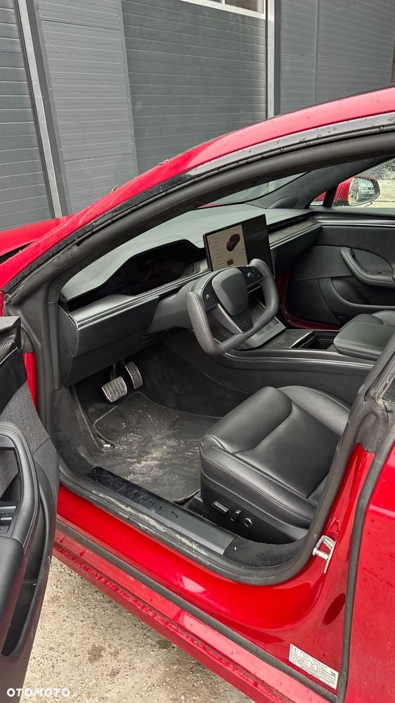 Tesla Model S - 7