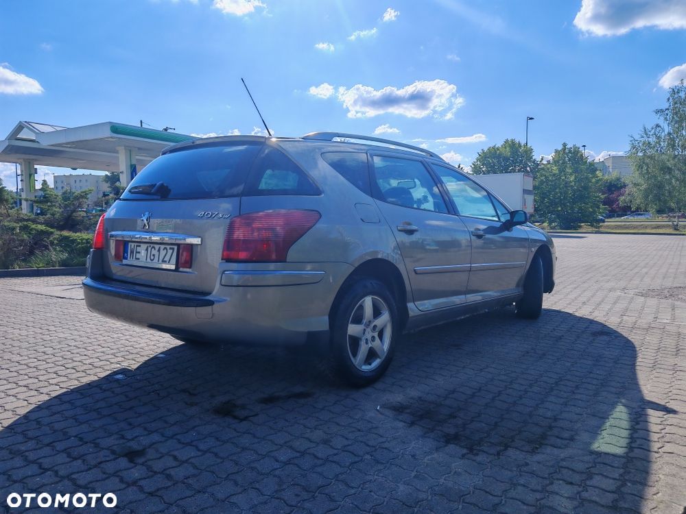 Peugeot 407 - 4
