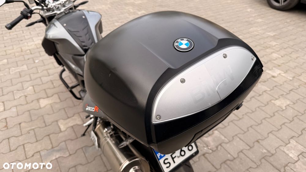 BMW F - 9