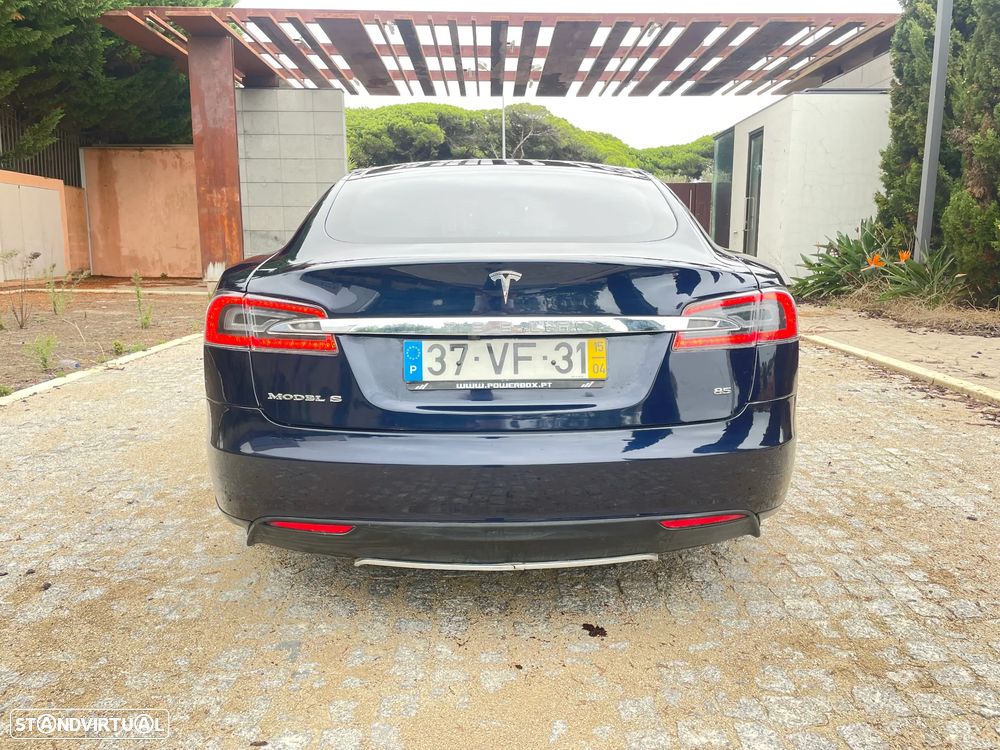 Tesla Model S Standard - 4