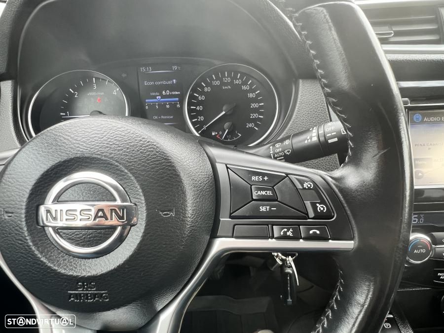 Nissan Qashqai 1.5 dCi N-Connecta - 31
