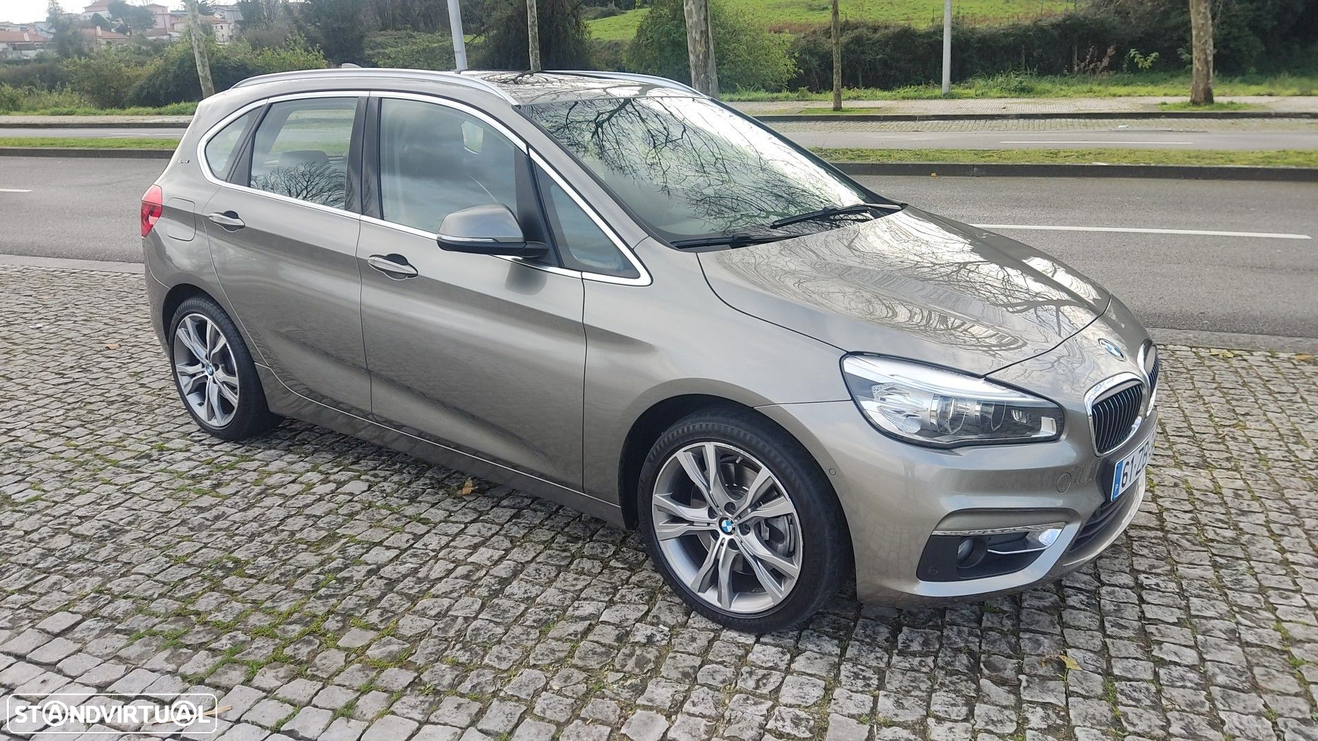 BMW 225xe Active Tourer Line Luxury - 4