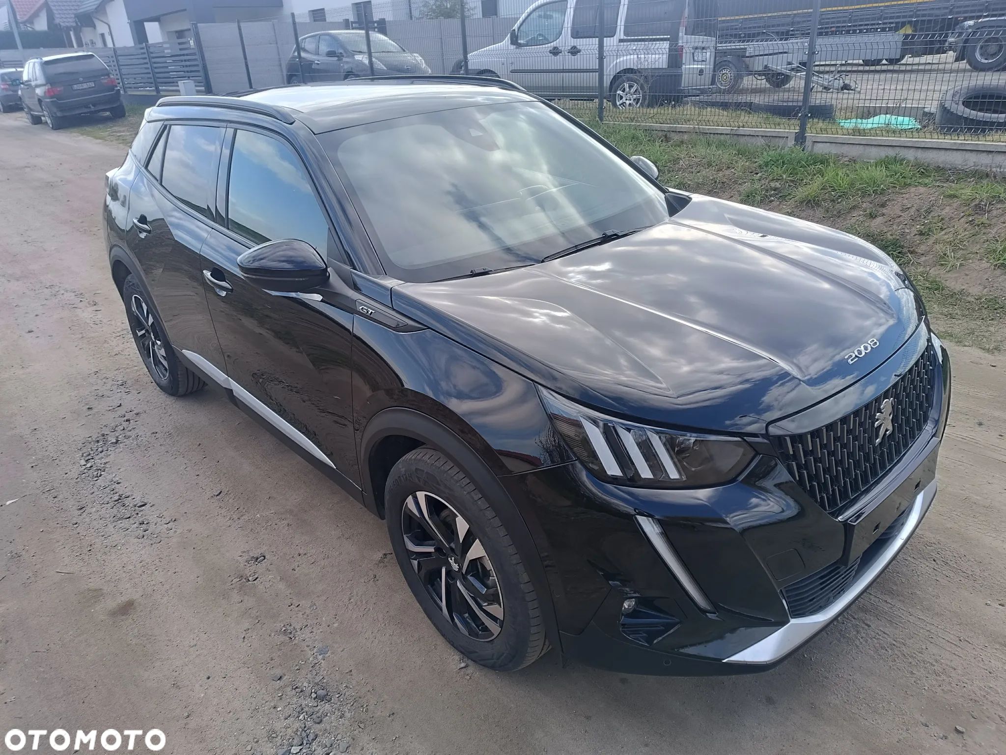 Peugeot 2008 - 1
