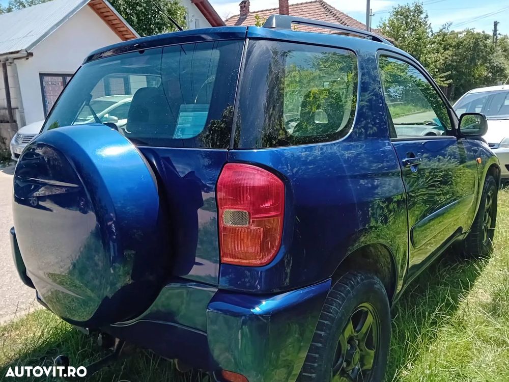 Toyota RAV4 - 16
