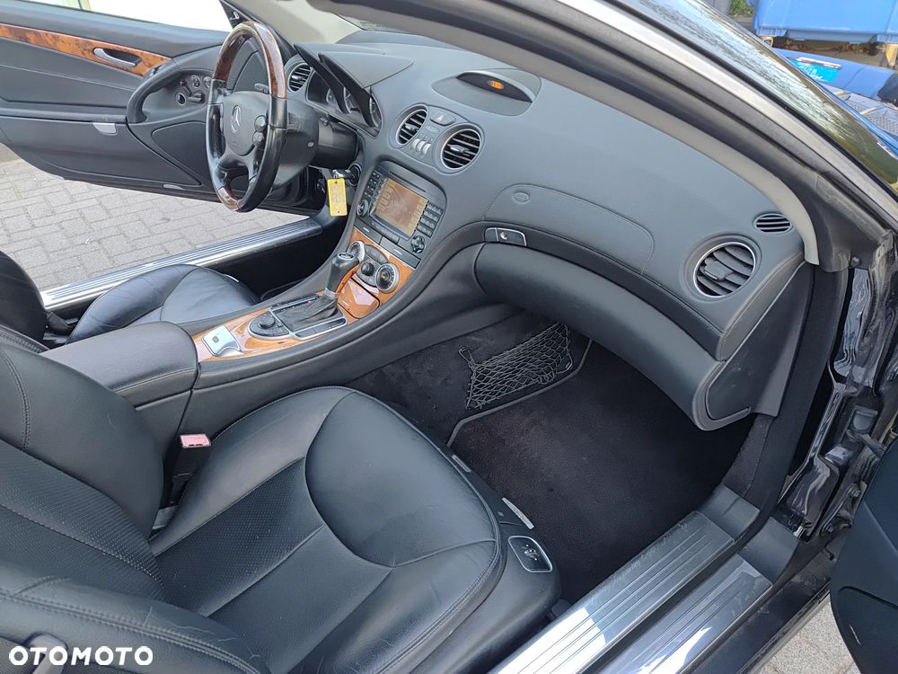 Mercedes-Benz SL 500 7G-TRONIC - 28