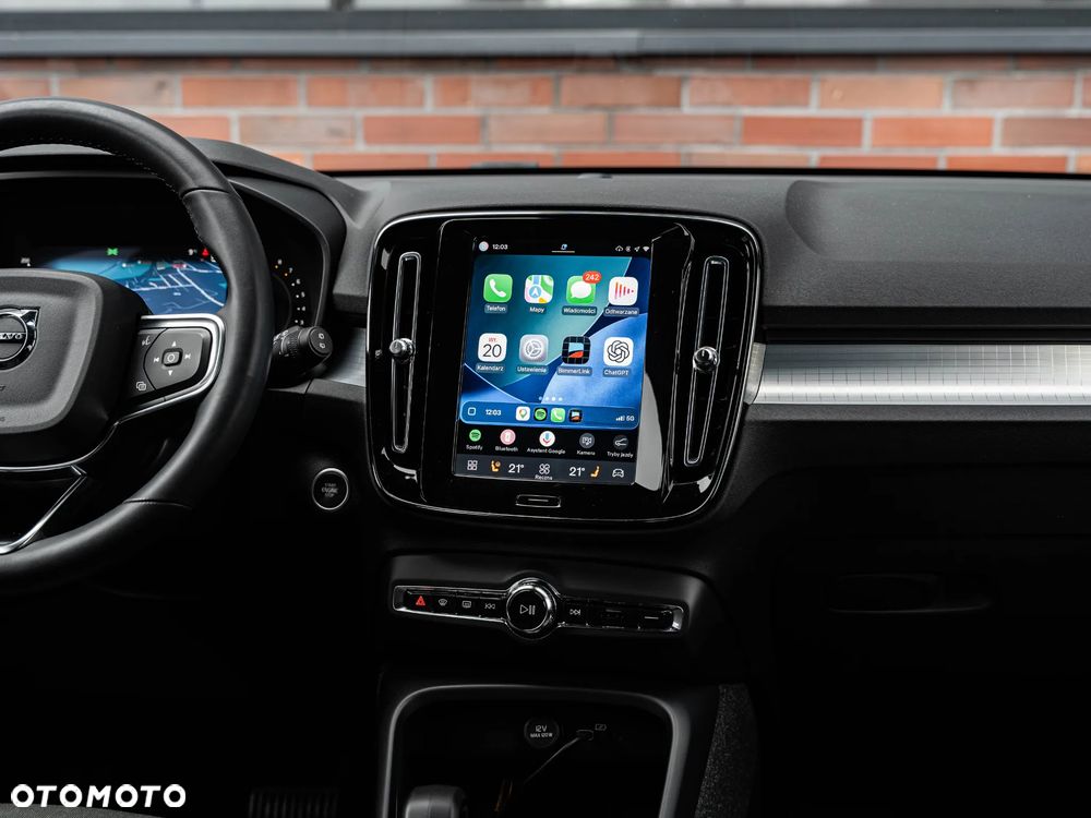 Volvo XC 40 B3 B DKG Plus Bright - 36