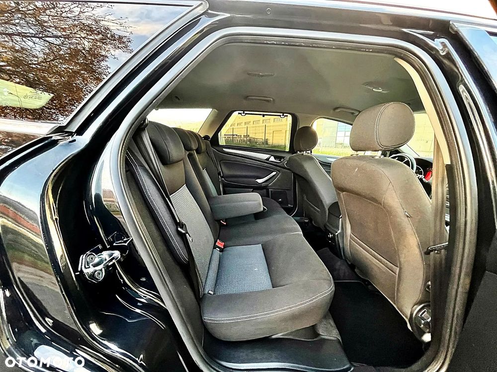 Ford Mondeo 2.0 TDCi Titanium - 21