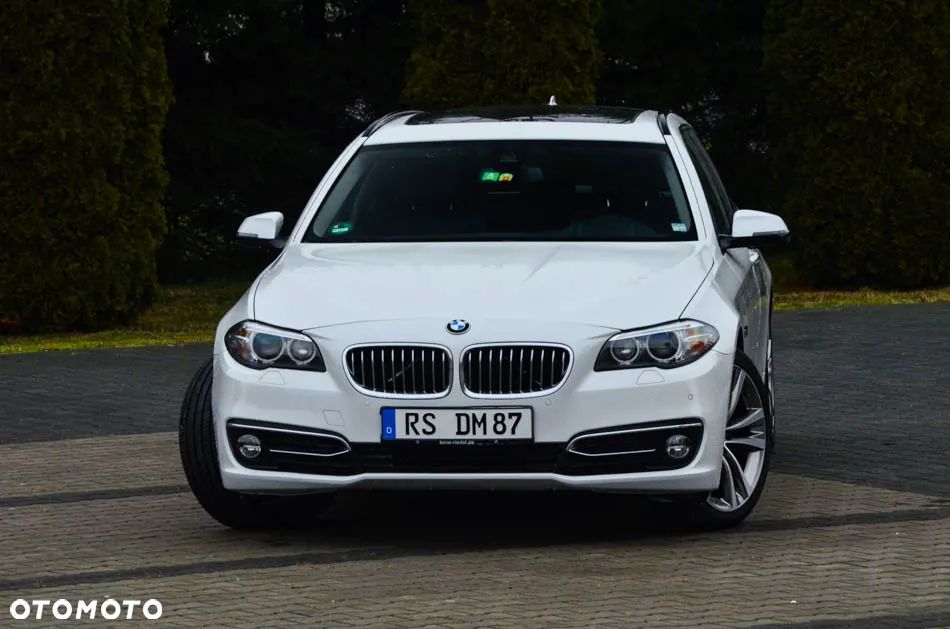 BMW Seria 5 520d Touring Luxury Line - 8