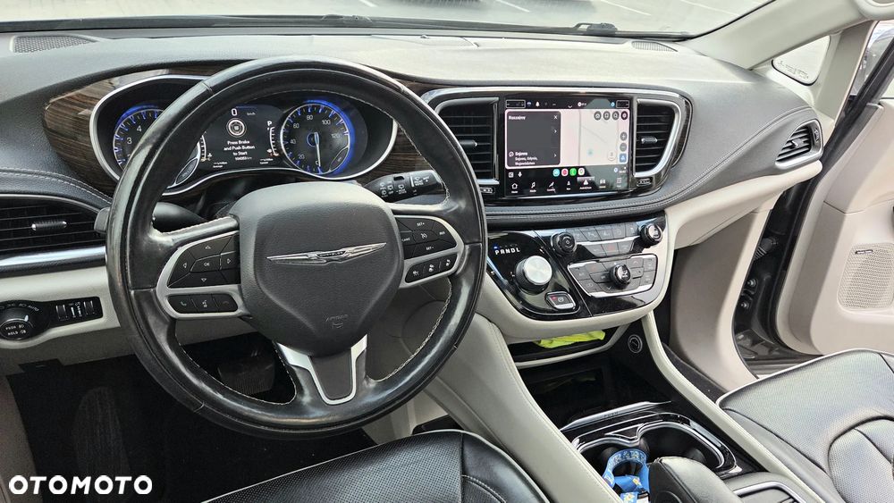 Chrysler Pacifica - 15
