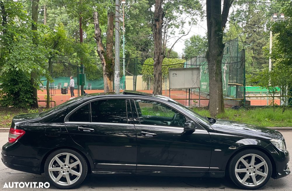 Mercedes-Benz C 180 BlueEFFICIENCY 7G-TRONIC Avantgarde - 4