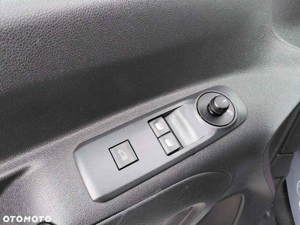 Citroën BERLINGO - 10