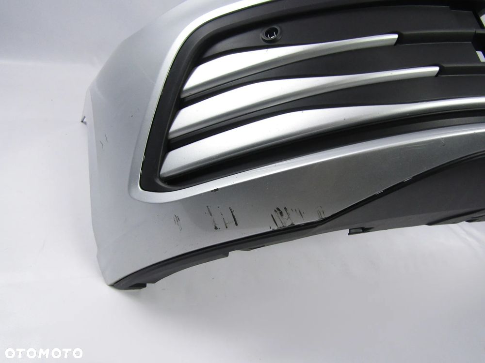 Zderzak przedni VW Golf 8 20 - 24 Pdc-4 Lakier LA7W - 20