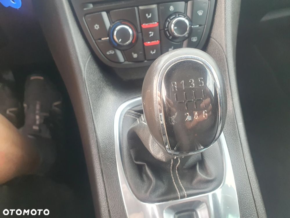 Opel Meriva - 13