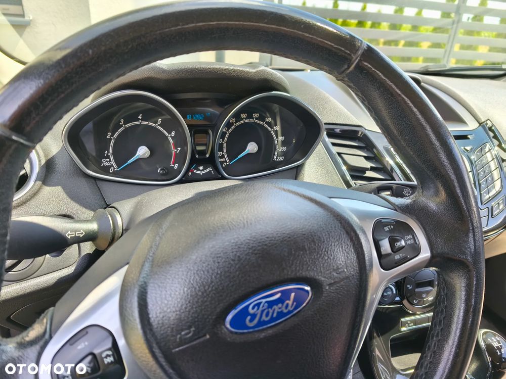 Ford Fiesta 1.0 EcoBoost Titanium - 20