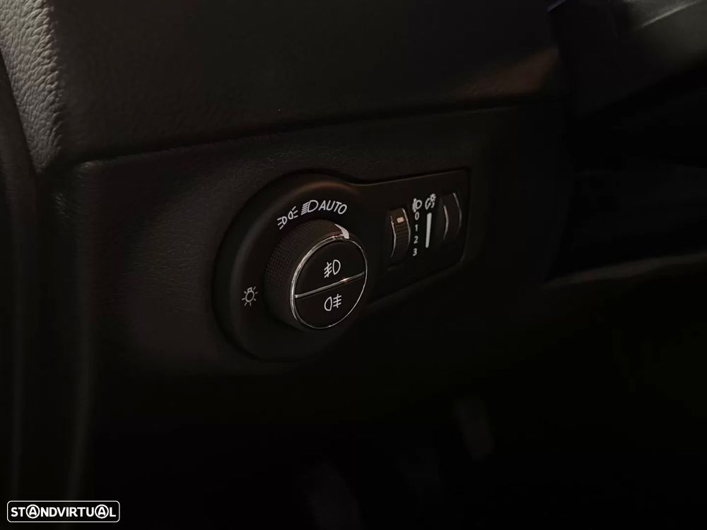 Jeep Compass 1.3 T Longitude - 17