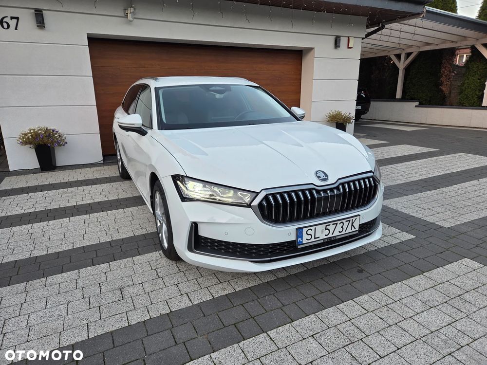 Skoda Superb 2025 photo 2