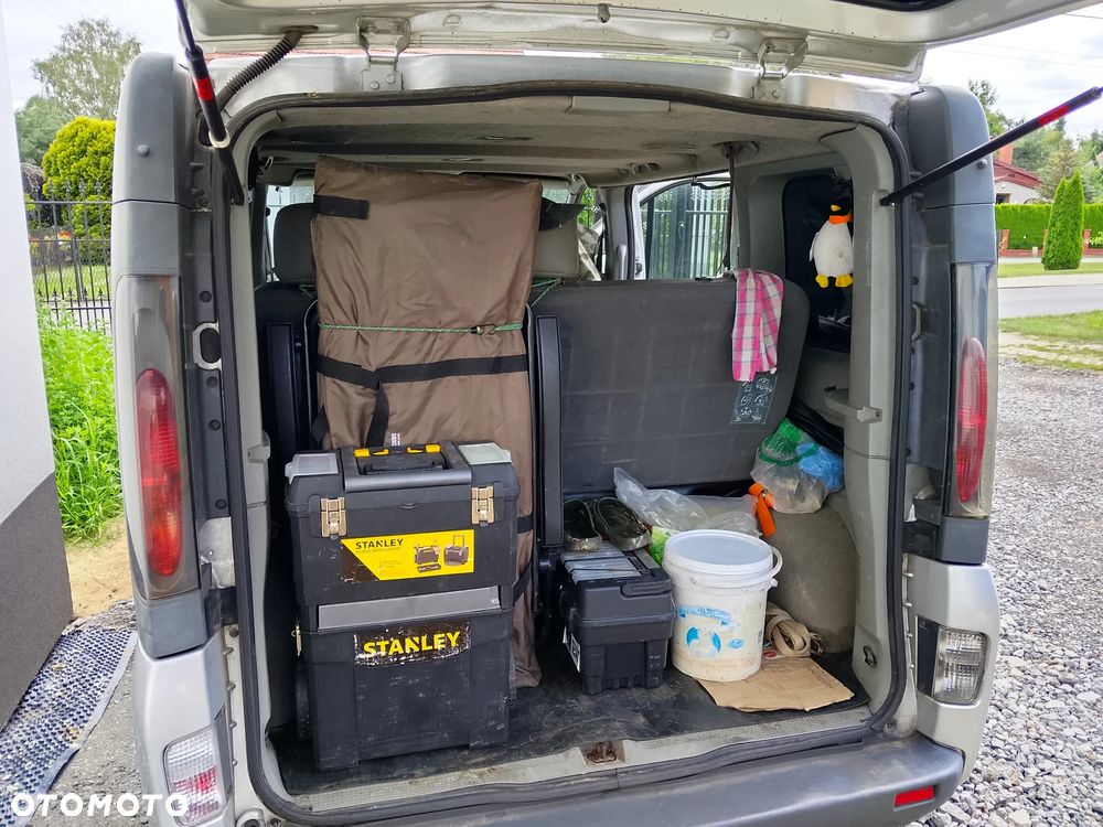 Renault Trafic Passenger - 8
