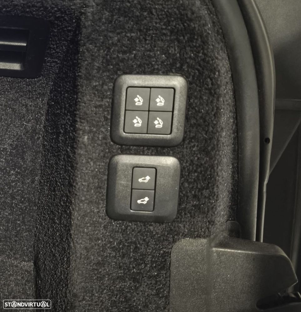 Land Rover Range Rover P400e Plug-in Vogue - 7