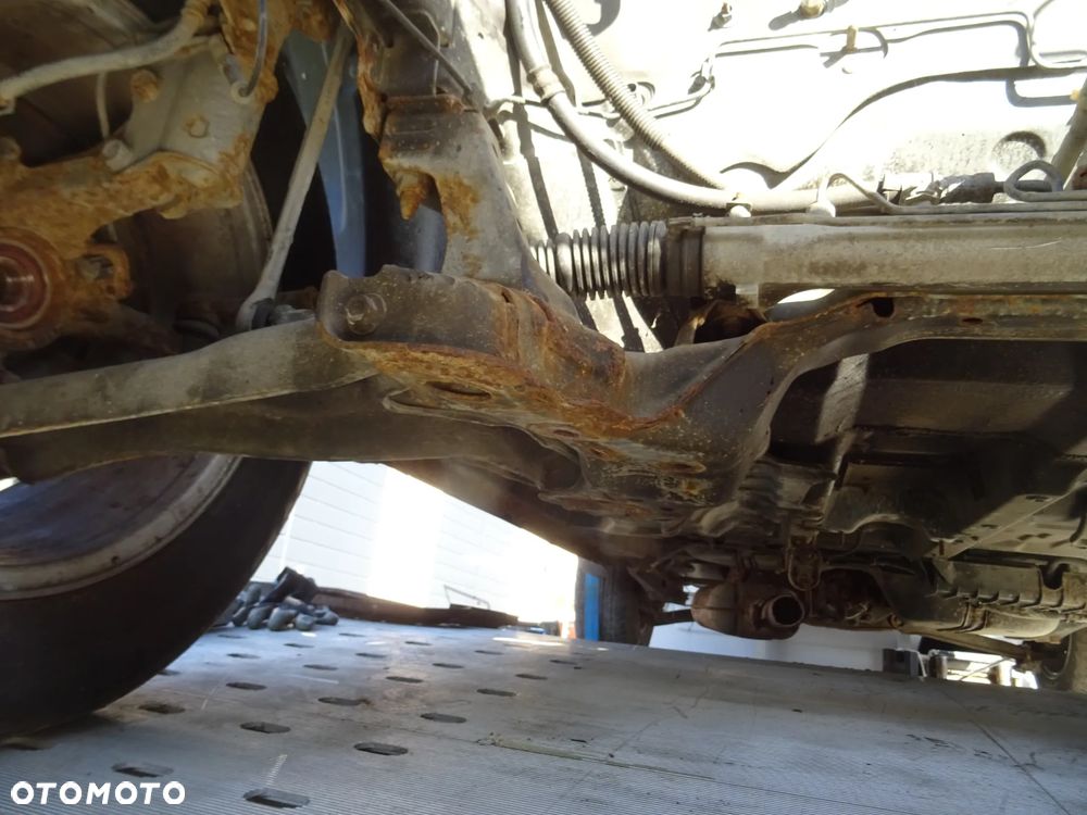 FORD MAVERICK PAS PRZEDNI MASKA LAMPA ZDERZAK BLOTNIK CZESCI ROZNE - 22