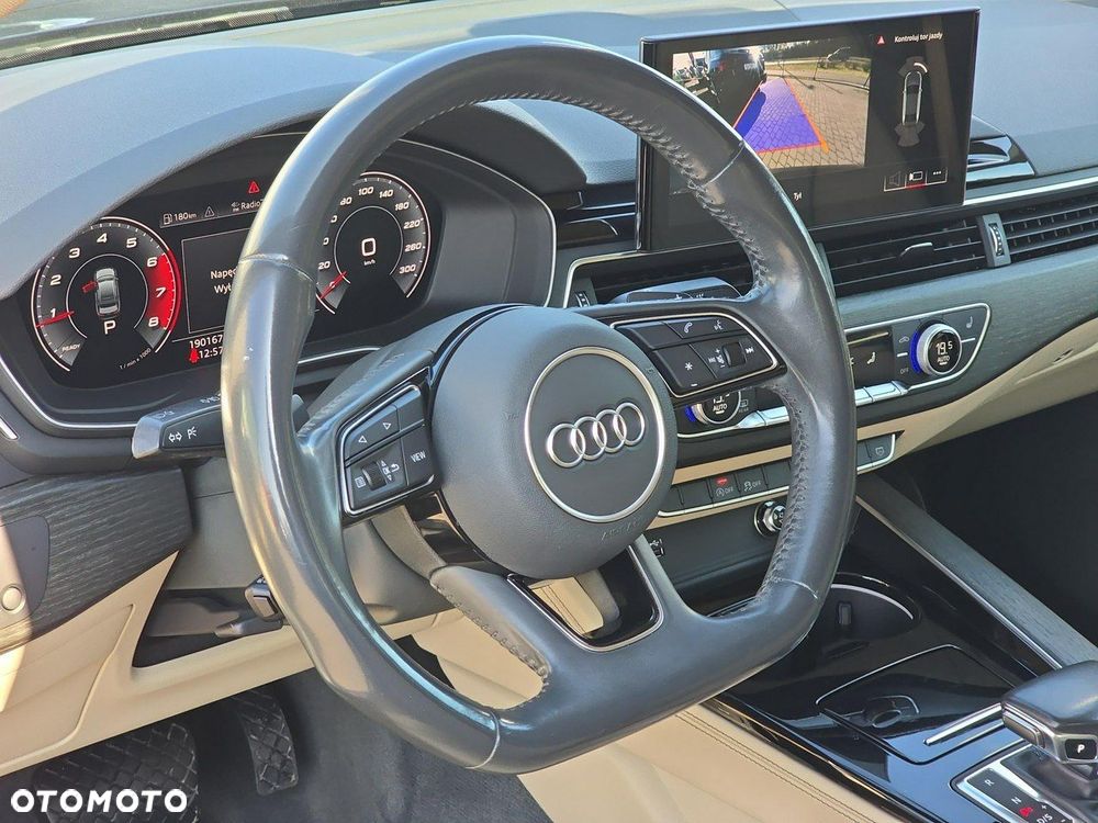 Audi A4 Limousine - 17