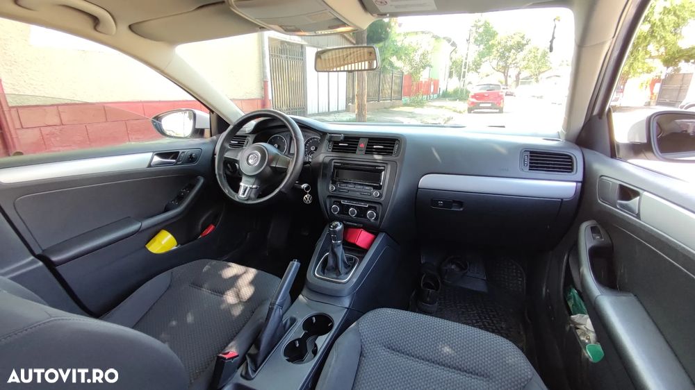 Volkswagen Jetta 1.6 TDI CR DPF Trendline - 15