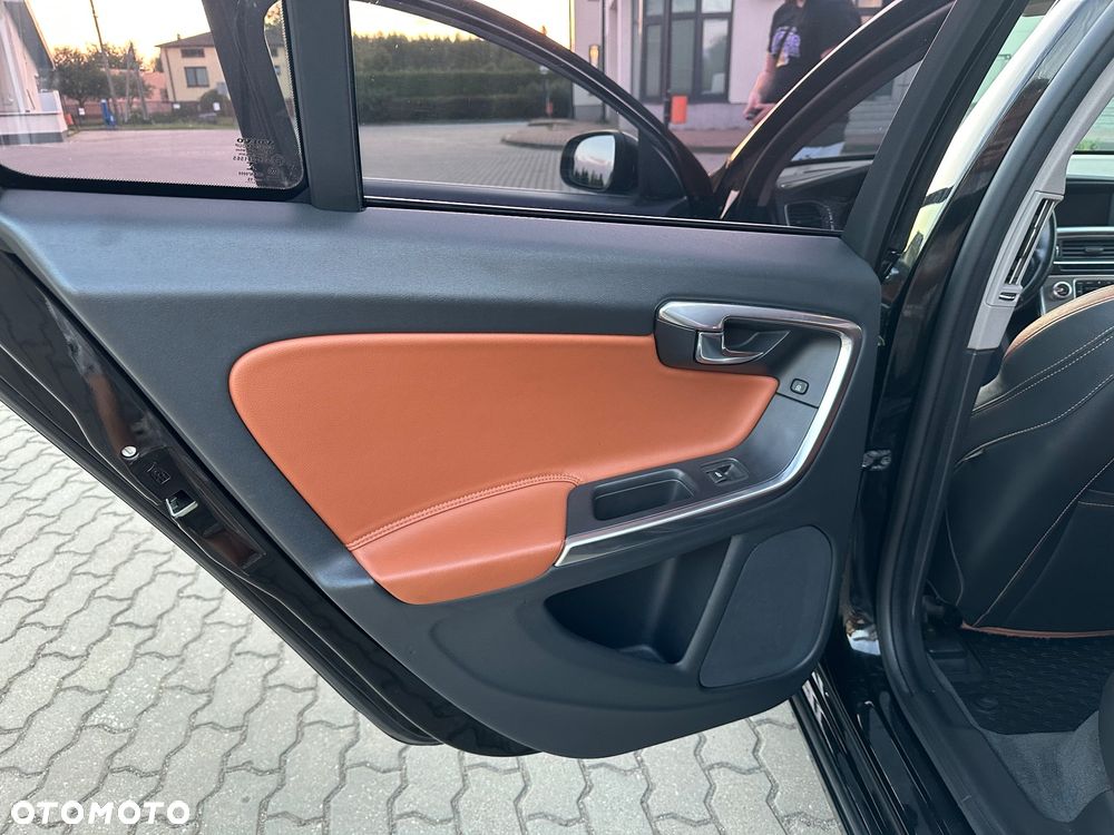 Volvo S60 D3 Drive-E R-Design Momentum - 17