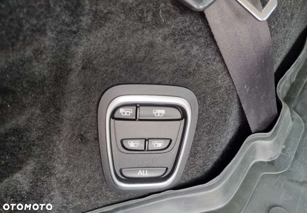 Renault Grand Scenic - 31