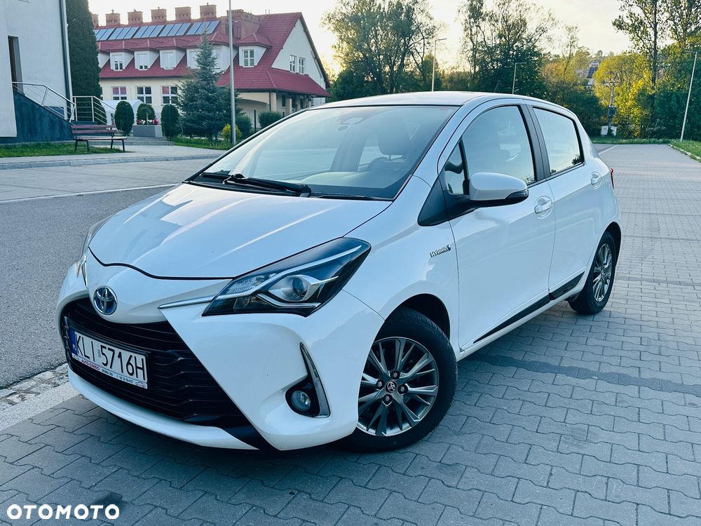 Toyota Yaris Hybrid 100 Premium EU6 - 14