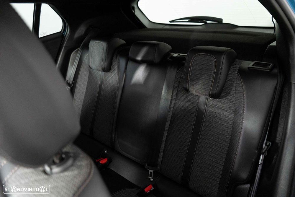 Peugeot 2008 1.2 PureTech Allure - 14