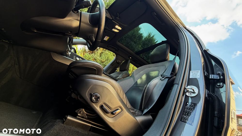 Volvo XC 60 B4 D AWD Ultimate Bright - 23