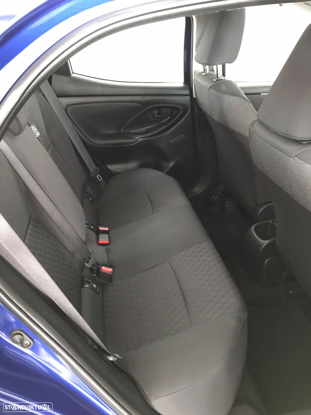 Toyota Yaris 1.0 VVT-i Comfort Plus - 7