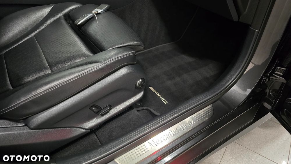 Mercedes-Benz GLC 300 de 4Matic 9G-TRONIC AMG Line Plus - 20