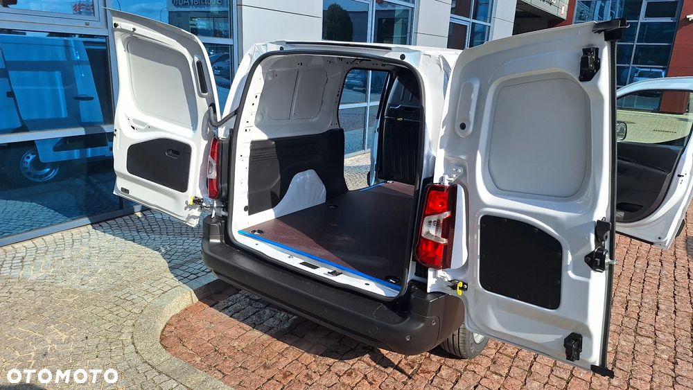 Peugeot Partner Furgon Long 950kg BlueHDi 130 KM S&S EAT8 Bogaty - 38