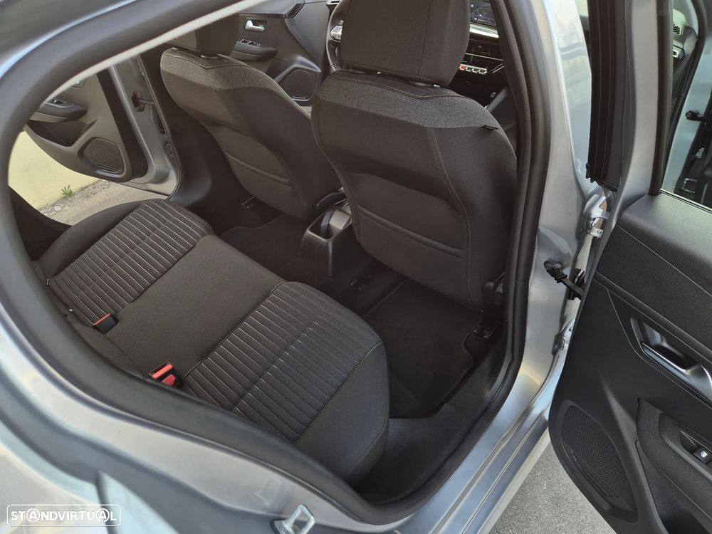 Peugeot 208 1.2 PureTech Active Pack - 33