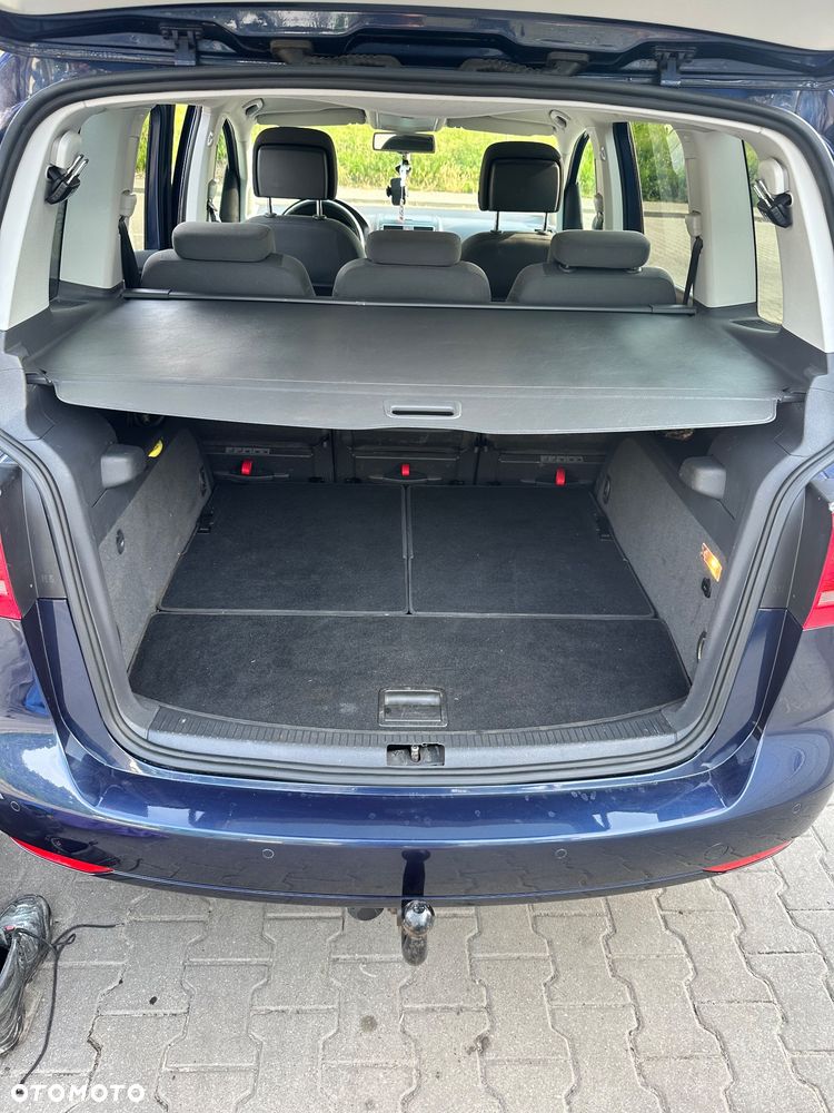 Volkswagen Touran 1.6 TDI DPF BlueMotion Technology Comfortline - 10