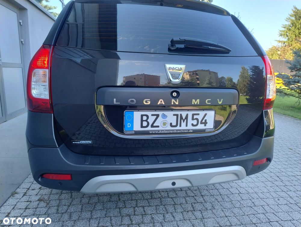 Dacia Logan TCe 90 S&S Stepway Celebration - 34
