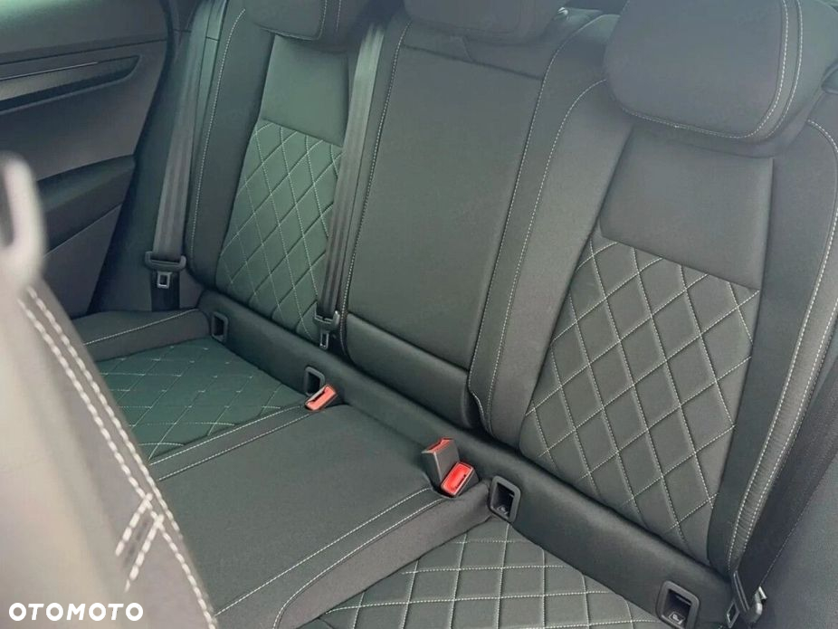 Skoda Karoq 2.0 TDI SCR 4x4 Sportline DSG - 12