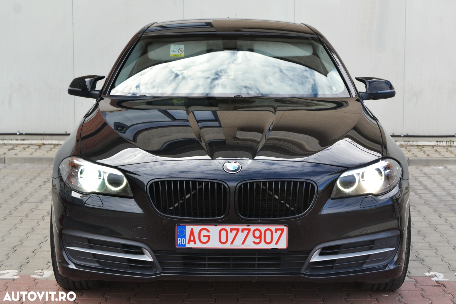 BMW Seria 5 520d xDrive - 3