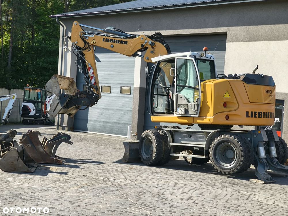 Liebherr A 910 Compact Litronic - 5
