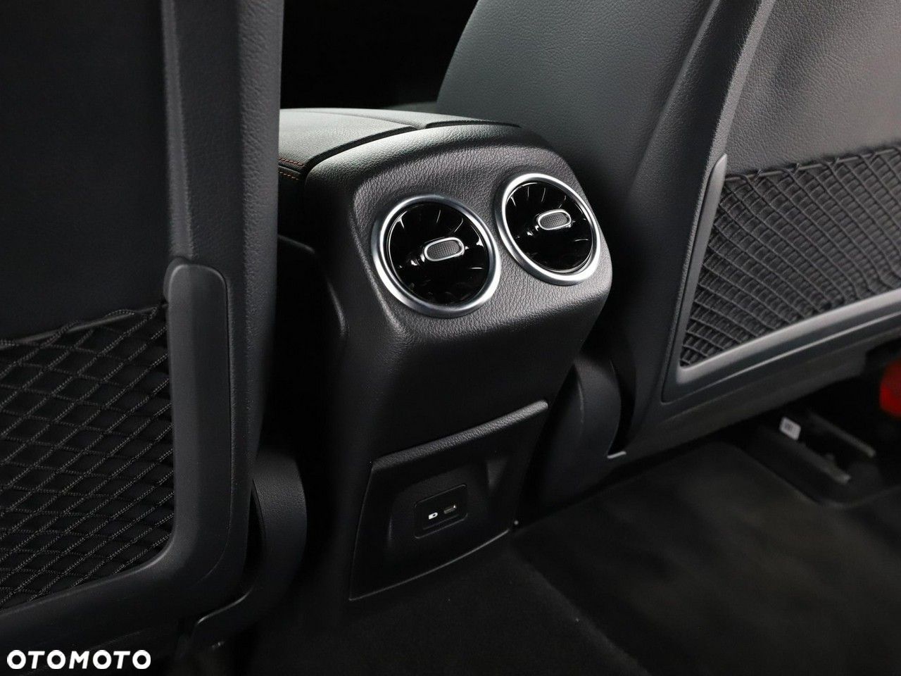 Mercedes-Benz CLA AMG 35 4Matic Shooting B AMG Speedshift 7G-DCT - 38