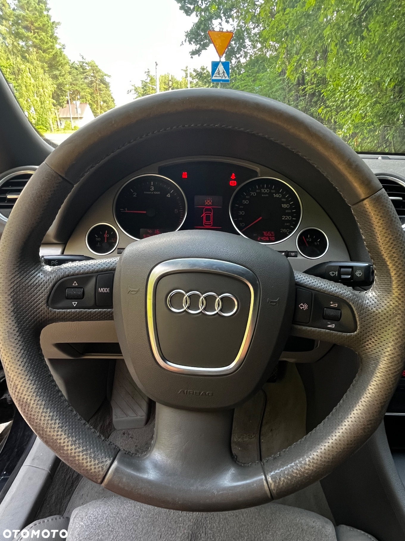 Audi A4 Cabriolet 2.0 TDI DPF - 6