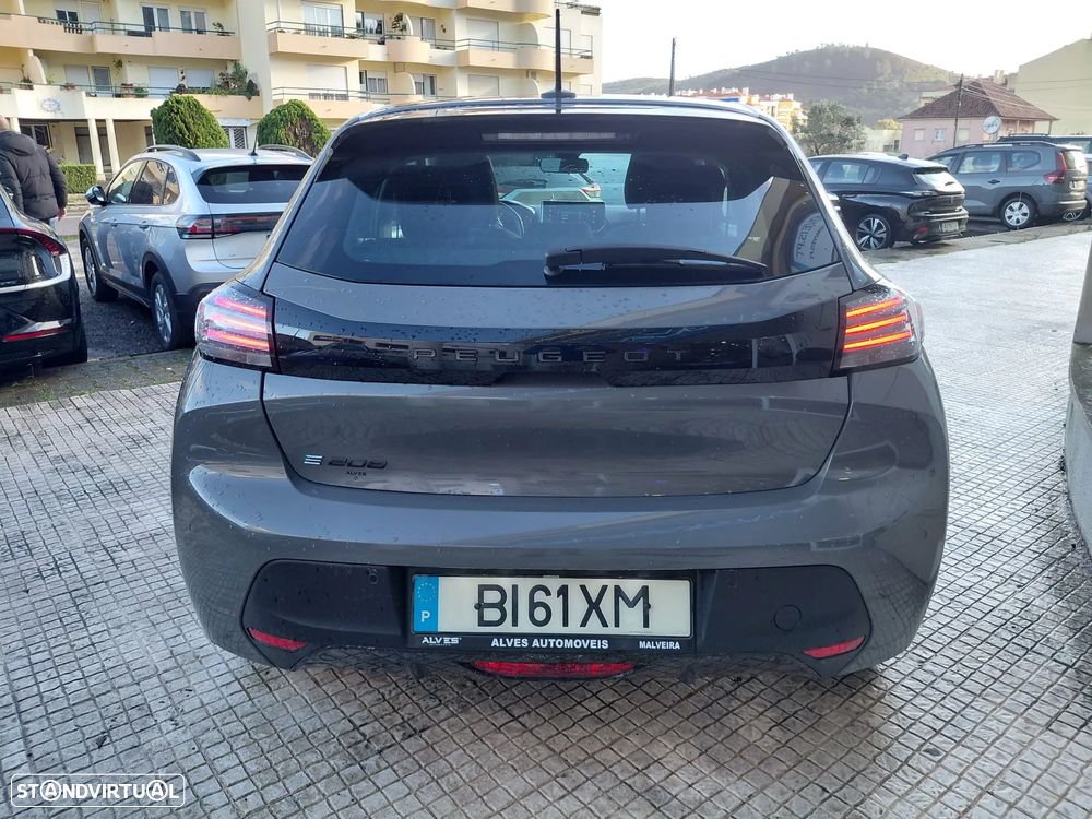 Peugeot e-208 - 24