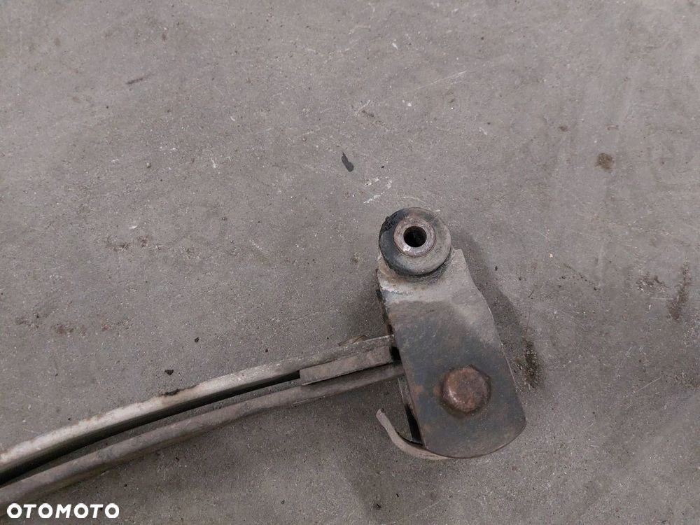 RESOR PIÓROWY PRAWY PRZÓD MERCEDES-BENZ T1 KACZKA - 2