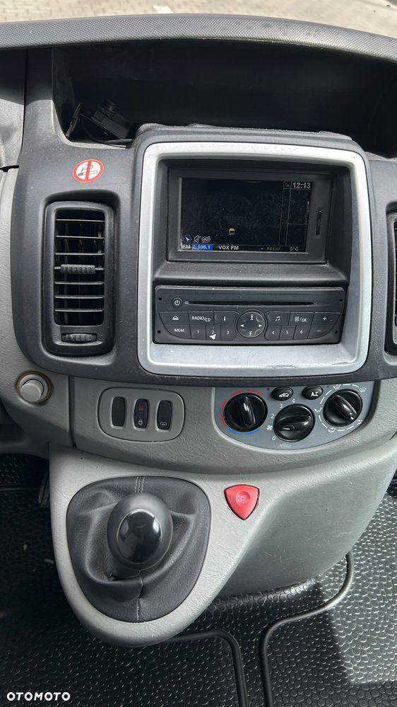 Renault Trafic - 13